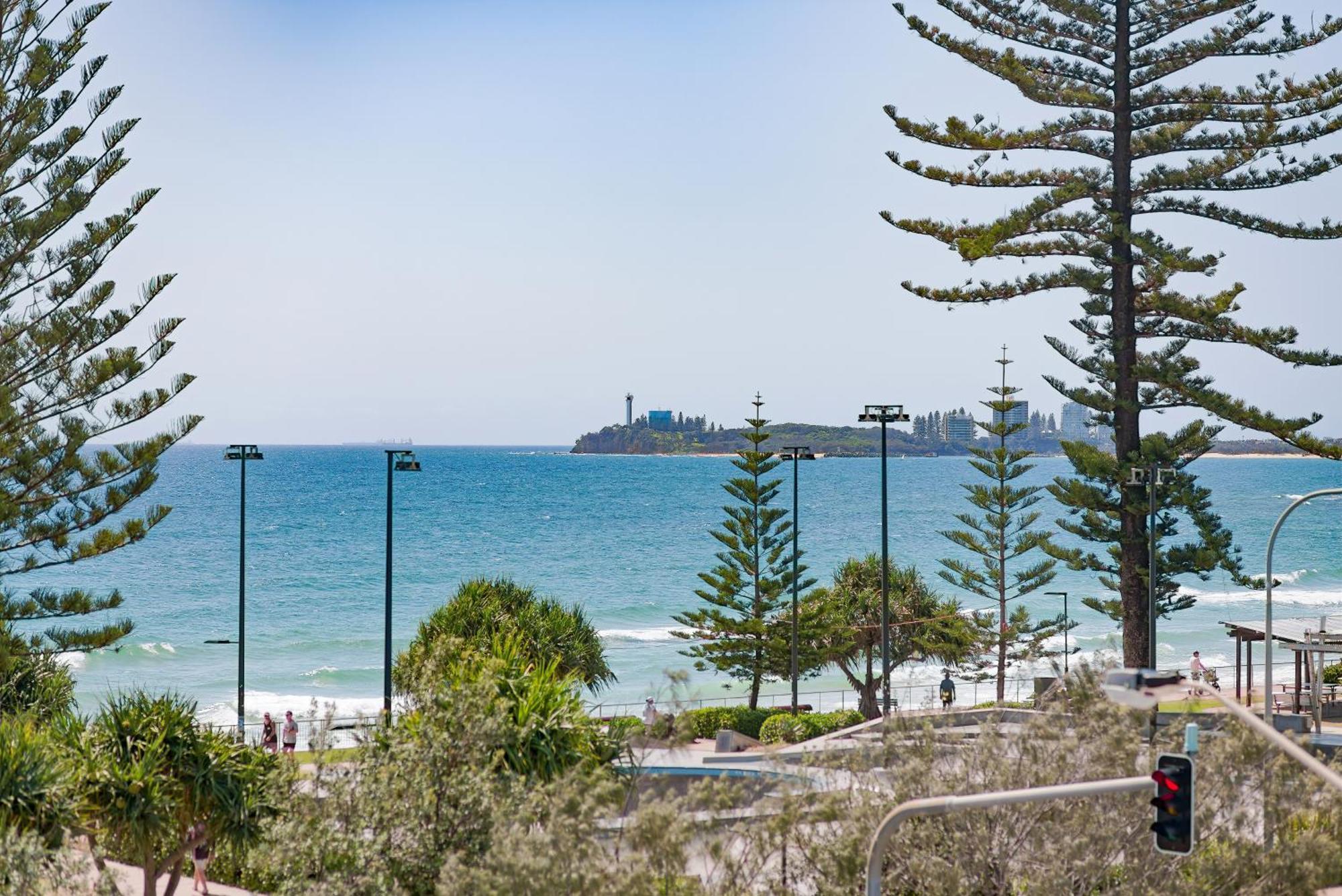 Alex Seaside Resort Alexandra Headland Exterior photo
